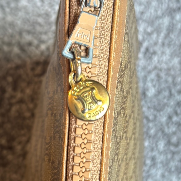 Celine Brown and Tan Toiletry Bag with Monogram Pattern - Picture 5 of 9